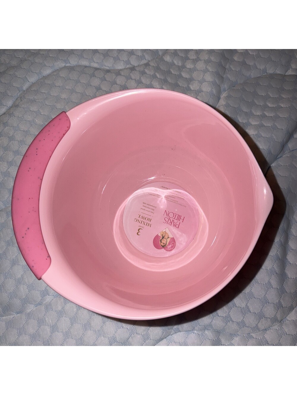 PARIS HILTON MIXING BOWL 3 QUART PARIS HILTON PINK PLASTIC MIXING BOWL NEW